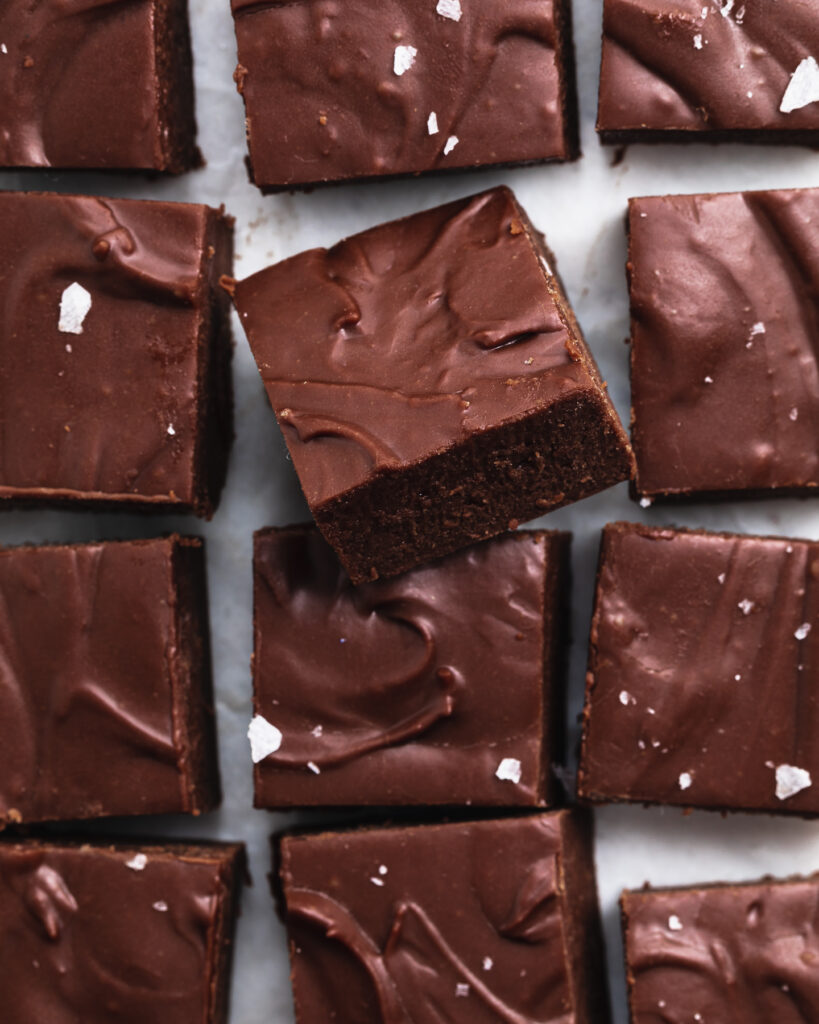 close up image of fudge without condensed milk
