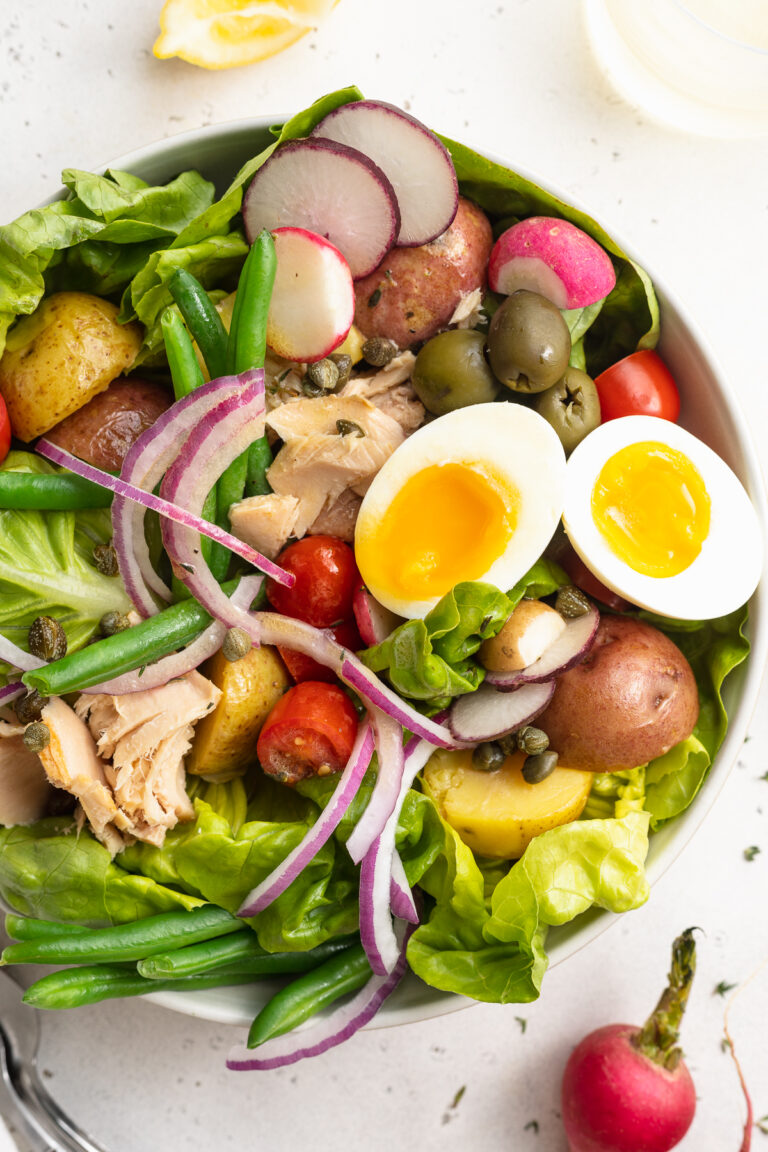 close-up image of nicoise salad in a bowl