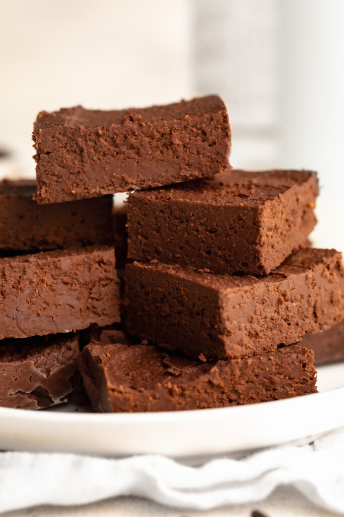 close up image of 2 ingredient healthy fudge on a plate.